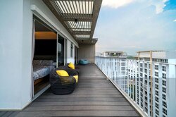 Sea Esta (D18), Condominium #502305051